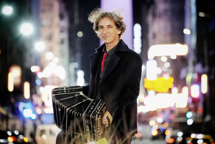 Fernando Samalea, músico de Charly García, Gustavo Cerati, IKV y también Benjamin Biolay. Foto: Martin Bonetto.