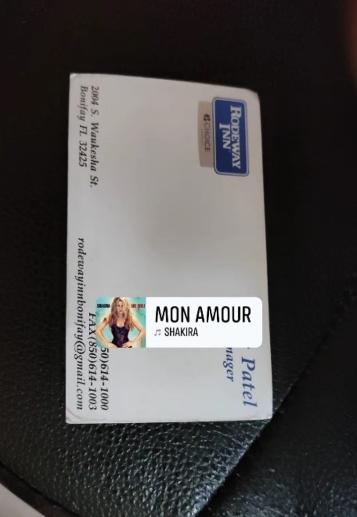 La postal de un motel de Miami que publicó Daniel John Valtier, el acosador de Shakira, cuando llegó a la ciudad. Foto: IG