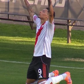 Ruberto, otra vez titular y gol en la Reserva de River ante la mirada de Francescoli y Gallardo