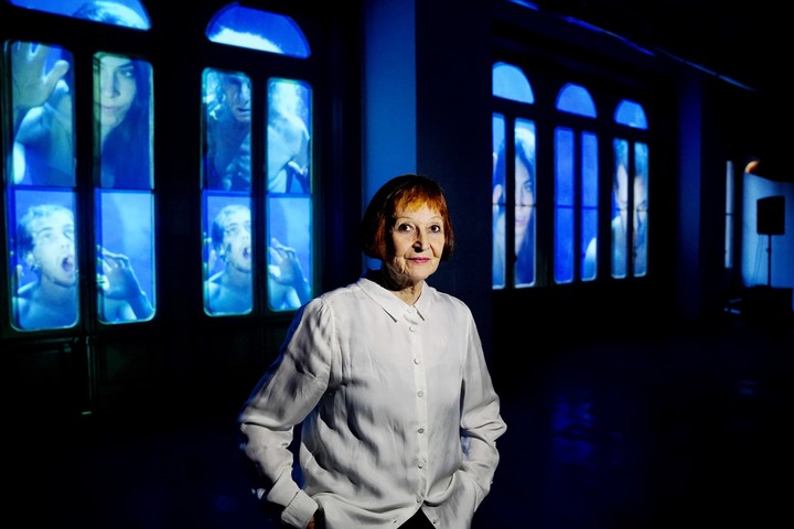 Margarita Bali, en el Centro Cultural Borges, donde presentará "La margarita, el murciélago y la puerta verde". Foto: Martín Bonetto