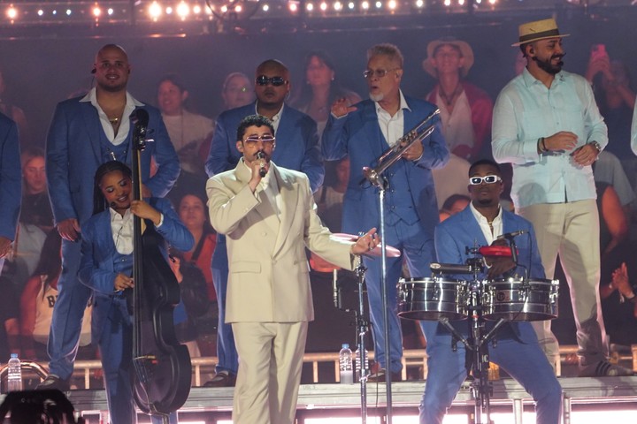 Bad Bunny habló de la integración americana, en su primer show en River. Foto: Martín Bonetto