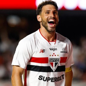 El San Pablo de Crespo pisa fuerte: sigue invicto, es líder y le ganó a Gremio con gol de Calleri 