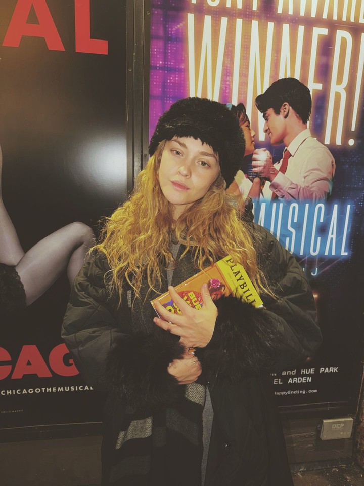 Minerva fue a ver musicales, entre ellos "Buena Vista Social Club", ganador de 5 premios Tony. 