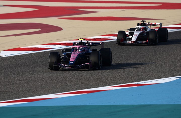 Los autos vuelven a girar en Bahrein.