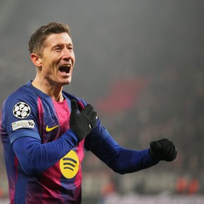 ¿Se va Lewandowski del Barcelona? La contundente respuesta de Flick