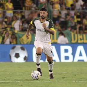 Un reencuentro rápido: Banega vuelve al Coloso