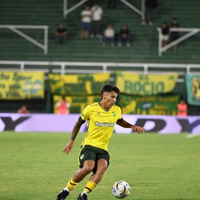 Defensa sostiene la ventaja 