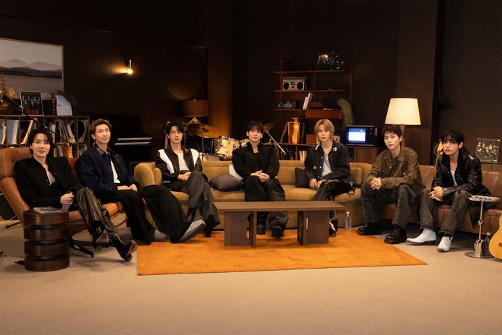 BTS realizó un vivo con sus fans al momento de estrenar ARIRANG