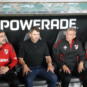 El elogio de Coudet a los juveniles de River: "En las difíciles es a los que menos les cuesta jugar" 