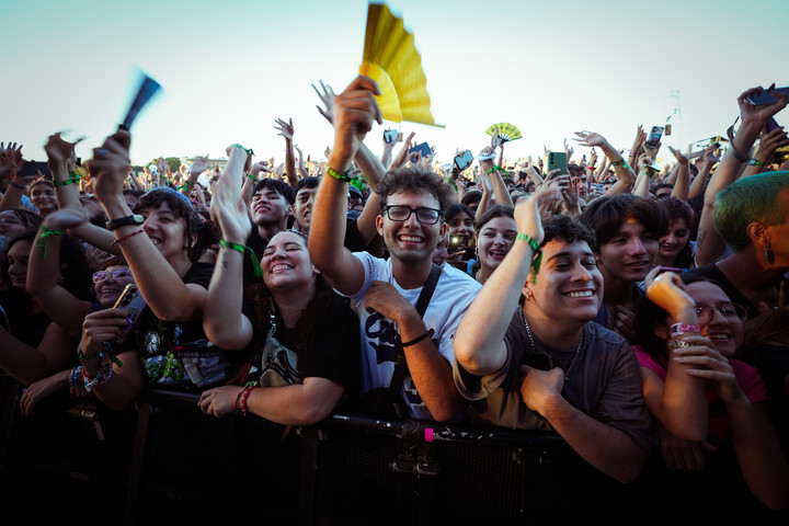 El público de Katseye bailó y cantó todos los temas de la banda multicultural. Foto: Mariana Nedelcu.