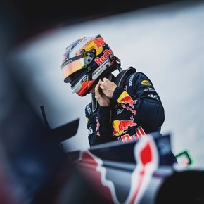 Buen estreno para Mattia Colnaghi en la Fórmula 3: sumó un punto en su primera carrera