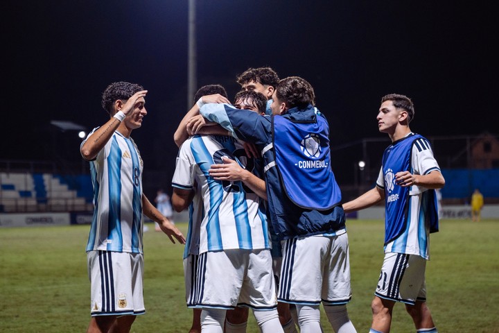 Argentina superó a Ecuador y está en la final ante Colombia. (Prensa Selección).
