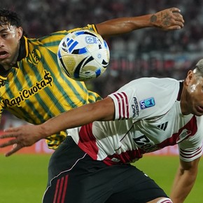 Video: el insólito gol que erró Salas abajo del arco 