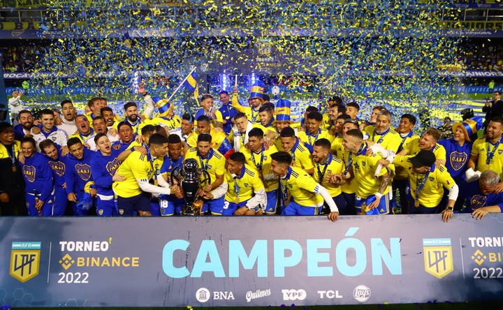 El festejo de Boca campeón, el último torneo a nivel local. (REUTERS)