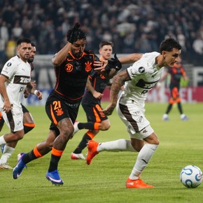 En su debut en la Copa Libertadores, Platense perdió ante Corinthians
