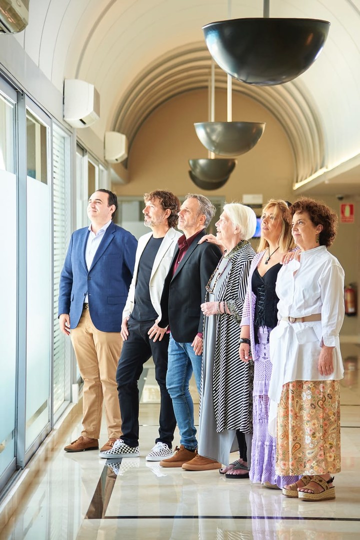 Mocedades reivindica el valor de la palabra en la canción.