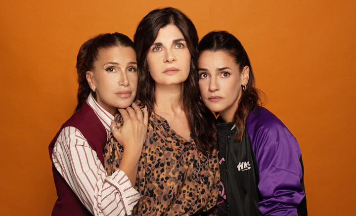 Florencia Peña se sumó a la obra de teatro Las hijas, junto a Soledad Villamil y Pilar Gamboa.