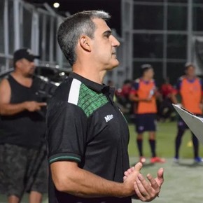 Se suma uno más: ya son 12 los técnicos que se fueron en ocho fechas de la Primera Nacional