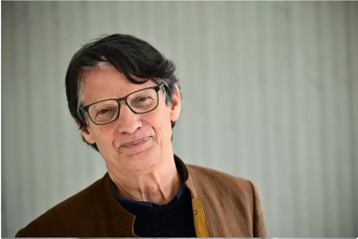 Geoff Marsh, especialista en David Bowie y encargado de las obras en la casa de la adolescencia del artista, en Bromley, en las afueras de Londres, el 11 de marzo de 2026. © Ben STANSALL / AFP