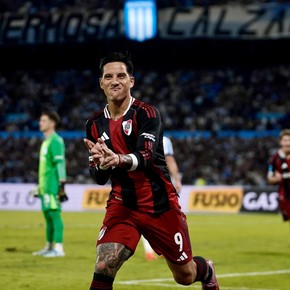 Los goles y el resumen de la victoria de River ante Racing 