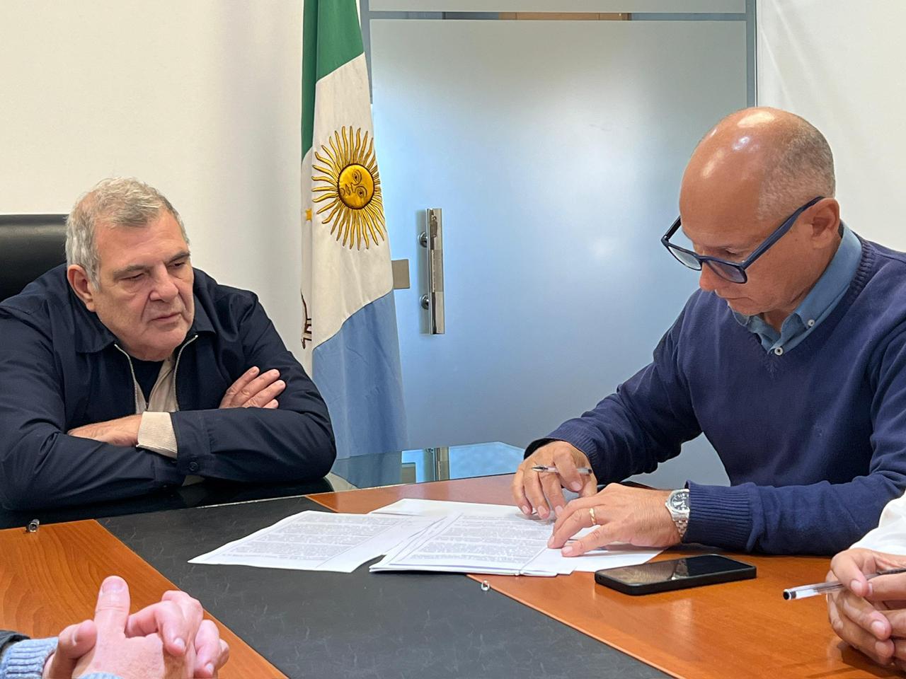 CONVENIO DE COOPERACIÓN PERMITIRÁ AVANZAR EN LA REGULARIZACIÓN DOMINIAL DE VIVIENDAS VINCULADAS A EMERGENCIAS HÍDRICAS