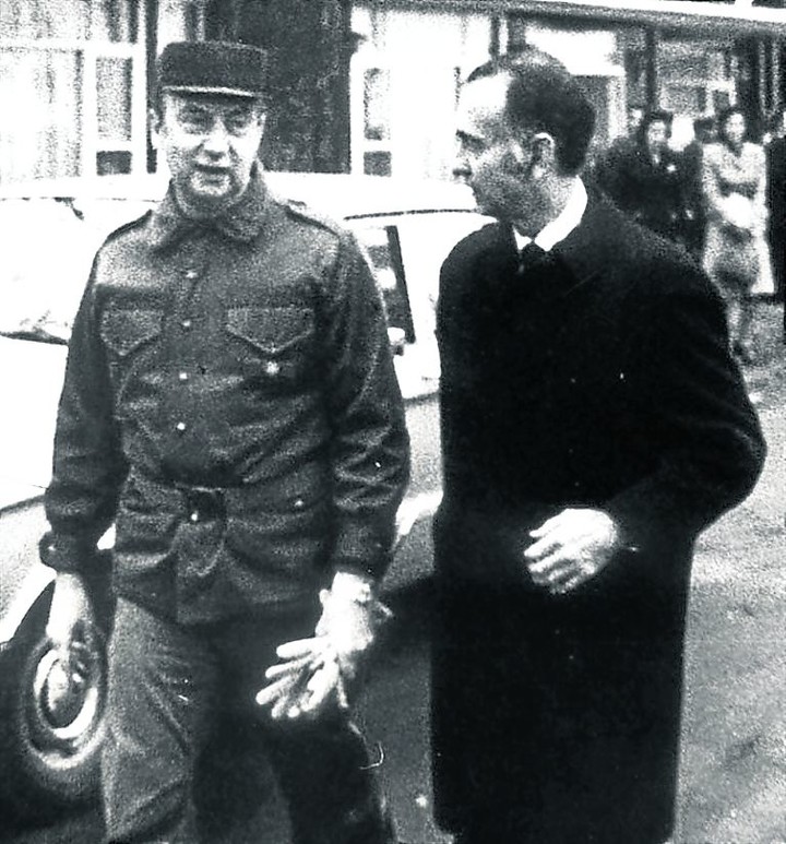 José Alfredo Martínez de Hoz
con el general Suárez Mason, en agosto de 1976/ARCHIVO CLARIN