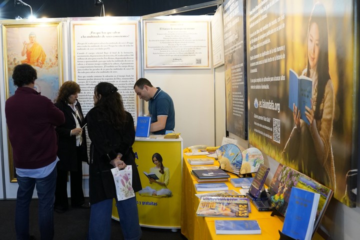 Falun Dafa es una técnica espiritual china que llegó a la Argentina en el siglo XXI. Foto: Fernando de la Orden.