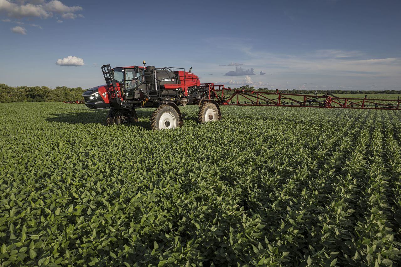Se presentará en Agroactiva: llega a Argentina la cosechadora de rotor único más grande del mundo 2 patriot