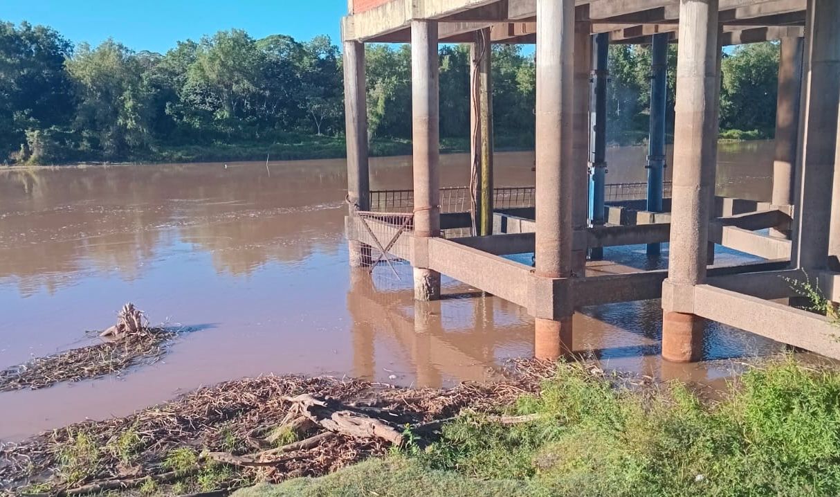 ZONA SUR DE RESISTENCIA: SAMEEP INTERVIENE EN BOMBA DE CAPTACIÓN PARA RECUPERAR PRESIÓN Y CAUDAL