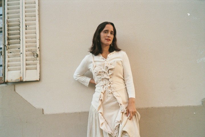 Julieta Venegas acaba de publicar Norteña. Memorias del comienzo, (Blatt & Ríos). Foto: Josefina Alen, gentileza.