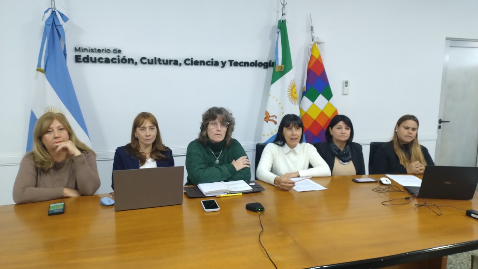 EDUCACIÓN BRINDA ACOMPAÑAMIENTO PEDAGÓGICO ANTE LA LLEGADA DE LOS LIBROS DEL PROGRAMA “LIBROS PARA APRENDER”