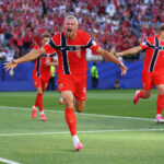 En el debut soñado para Haaland, Noruega derrotó a Irak por 4 a 1