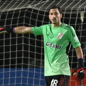 El divertido momento de Viña en Uruguay después de haber sido arquero de River: "Poca pinta..."