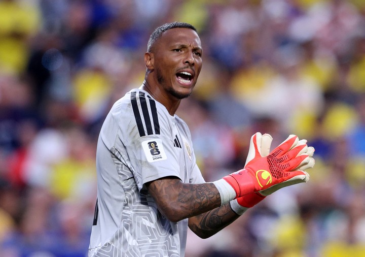 El arquero sacó 15 pelotas en el partido frente a Ecuador (Reuters).