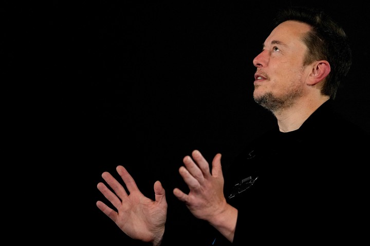Elon Musk: «El dinero dejará de importar en 2036 porque la IA producirá más de lo que podremos consumir»