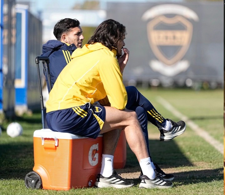 Cavani y Paredes.