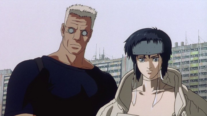 De izquierda a derecha: Batou y Motoko Kusanagi en la película de "Ghost In The Shell" de Mamoru Oshii. Foto: Shochiku