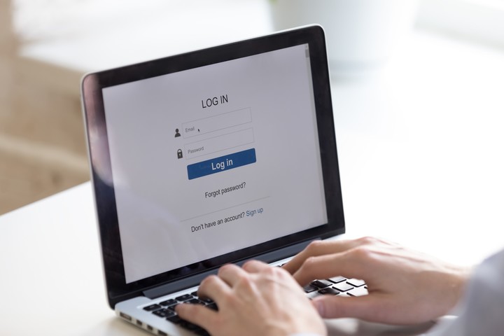 Las contraseñas por defecto son un problema en la industria: pocos las cambian. Foto: Shutterstock