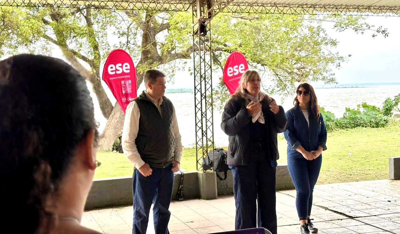 EMPRENDE DORADO: CAPACITACIÓN Y PROFESIONALIZACIÓN PARA POTENCIAR EL TURISMO EN ISLA DEL CERRITO