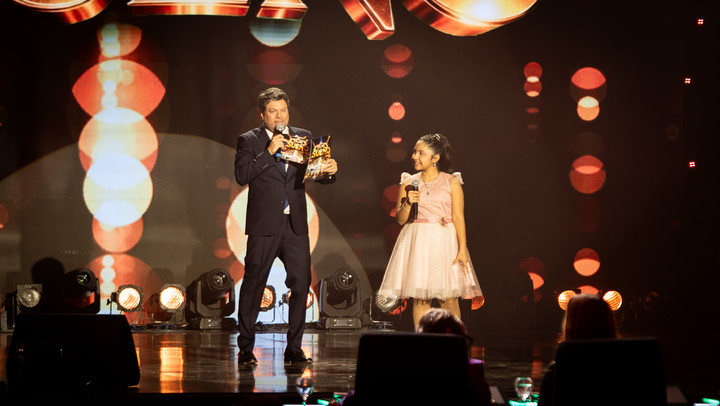 Guido Kaczka presentó a Margarita como una de las grandes artistas que pasaron por su programa. Ella, vestida de rosa, sonrió y agradeció... no imaginaba lo que le esperaba.
