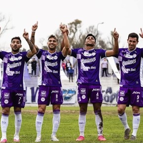 Sacachispas sufrió pero le ganó a J.J. Urquiza y se mantiene en lo alto de la tabla