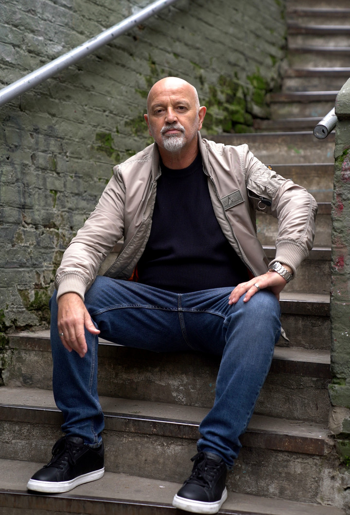 El periodista y escritor Marcelo Larraquy. Foto: Guillermo Rodríguez Adami. 
