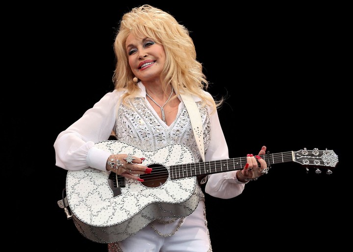 Dolly Parton fue una estrella de la música country, pero también actriz. Bajita, medía 1,52 m. Foto Reuters