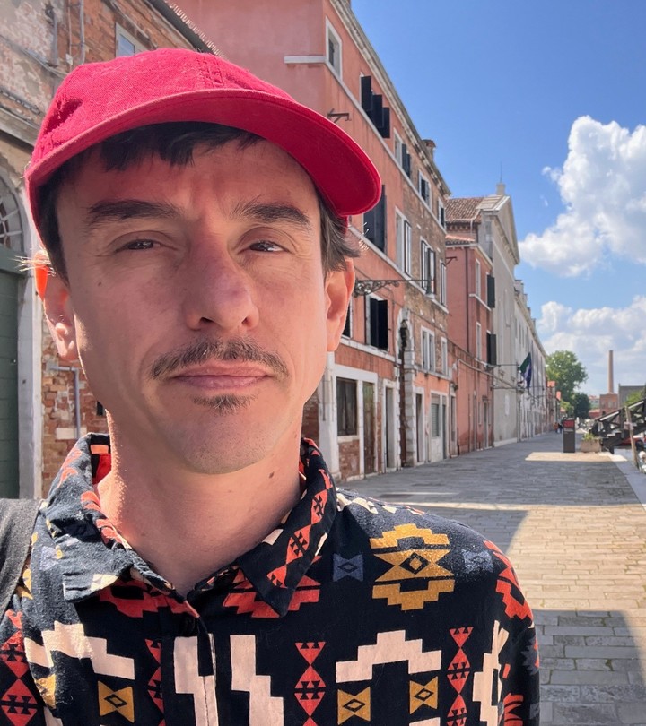 Iván Rösler, docente y diseñador de exposiciones.