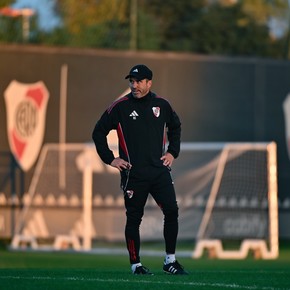 Dos sí y quiénes ni: la decisión copera que debe tomar Coudet