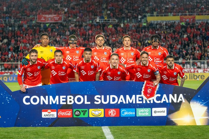 La formación inicial de Cienciano ante Botafogo.