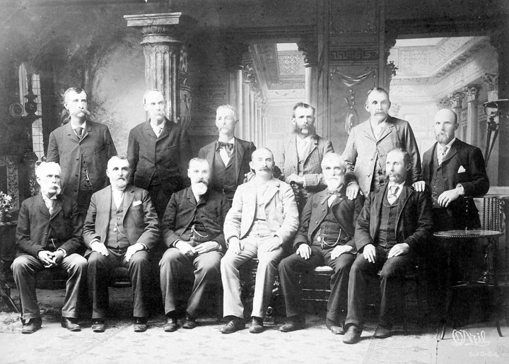 Los 12 hombres elegidos como jurados del juicio de Borden.