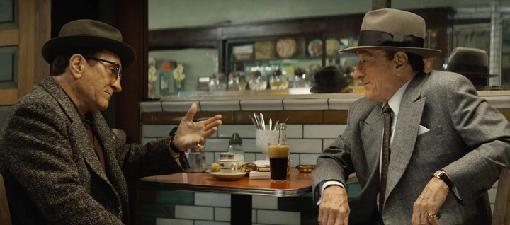 De Niro vs. De Niro: interpreta a dos inmigrantes italianos que se convirtieron en capos de la mafia.