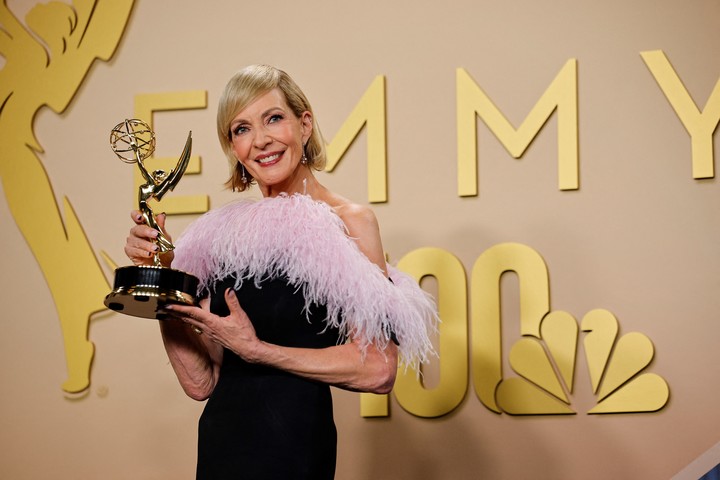Allison Janney brilla en "The Diplomat", trabajo por el que este lunes, un rato antes de las 21.30 ganó su Emmy. Reuters