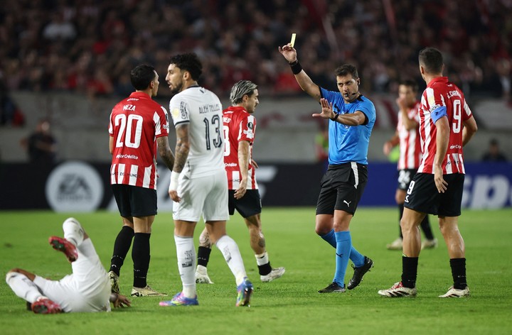 Gustavo Tejera en Estudiantes vs. Botafogo (REUTERS).